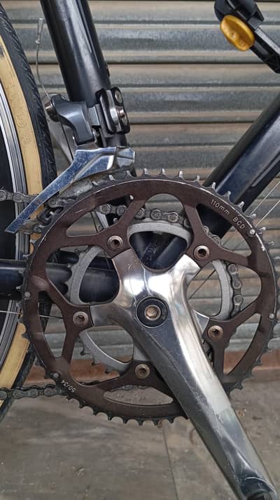 Giant DEFY endurance road bike in excellent condition