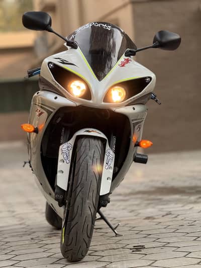 Yamaha R1 Limited edition