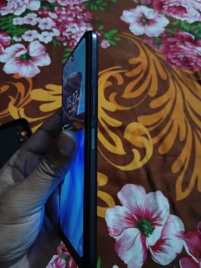 Hot 12.6gb 128gb no open no issue fit set hay CNIC KI COPY SATH