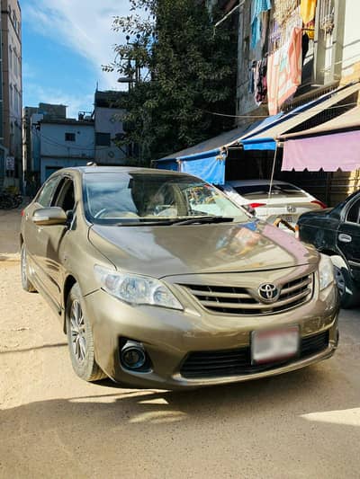 Toyota Corolla Altis 1.6 available for pick and drop