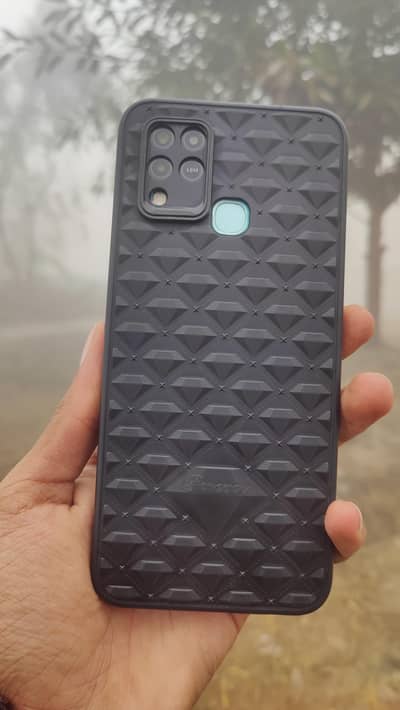 Infinix hot 10s 6 gb 128