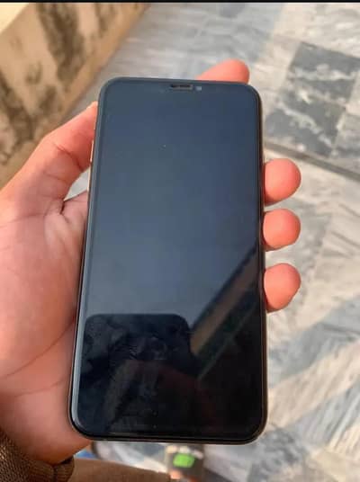 iphone xs gold non PTA 10/10 home used