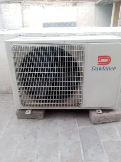 1.5 ton Ac inverter just one season used