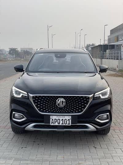 MG HS Essence 2023  Model