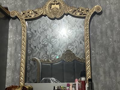 Dressing table