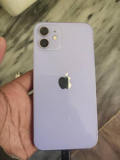 i12 64gb factory unlock 76bh everything ok just scratch on screen