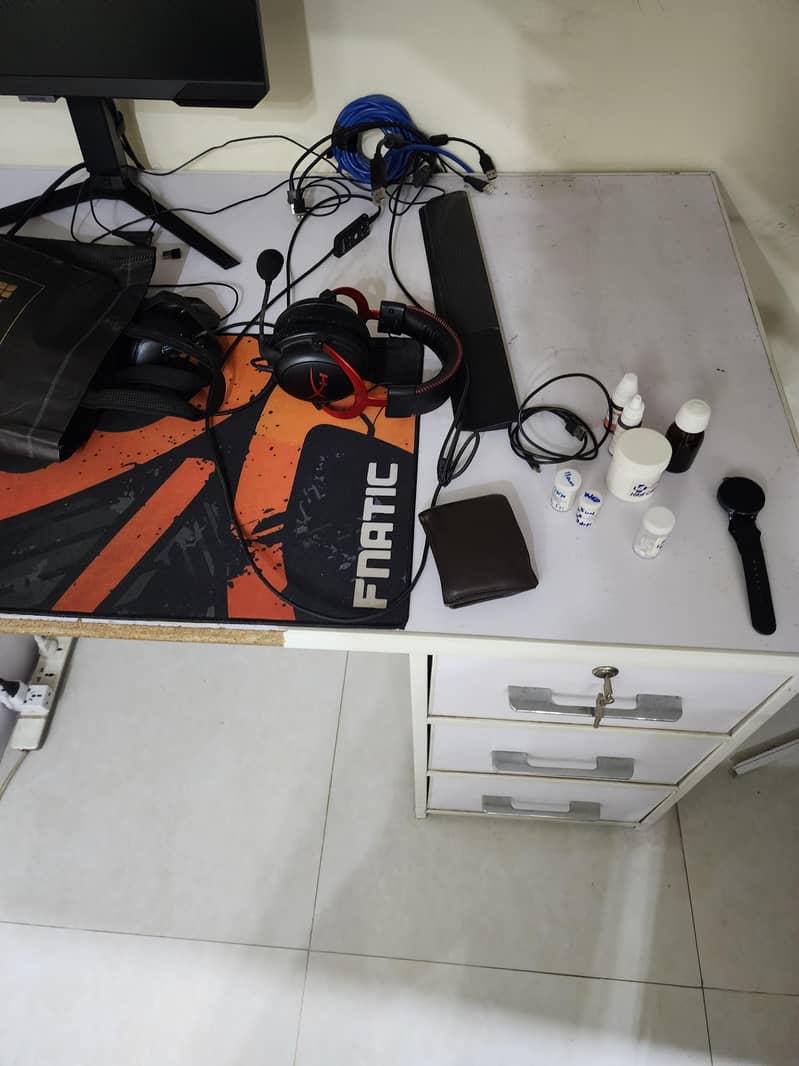 Computer Table/Desk 1