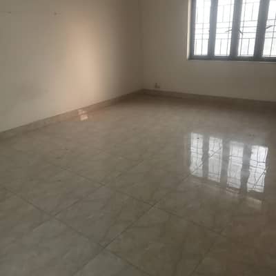 1 knal upper portion 3 bedroom attach washroom tv lounch good location