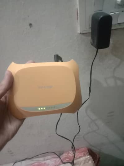 tplink router with charger