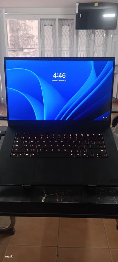 Gaming laptop Razer blade with 8gb Rtx 3070