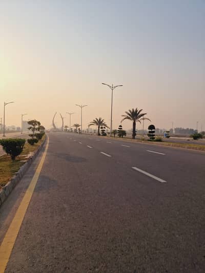 5 Marla Commercial Plot At NEW LAHORE CITY PHASE#3 MAIN Boulevard Adjacet To Bahria Town