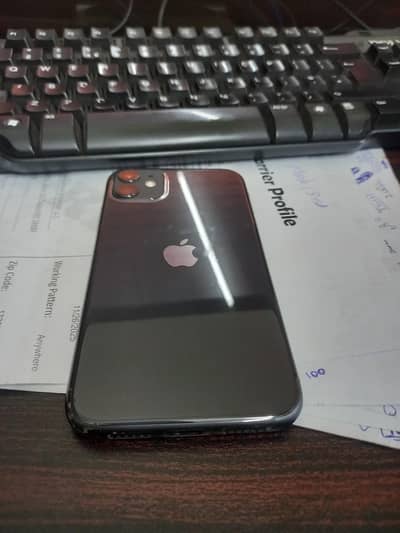 IPhone 11 64gb 10/10 96% health