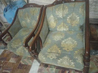 5 seater clean sofa