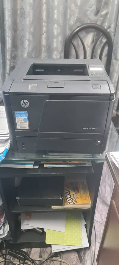 Hp. laserjet. p400.2 toners. included