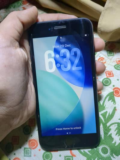 10/10 condition in black colour with cover