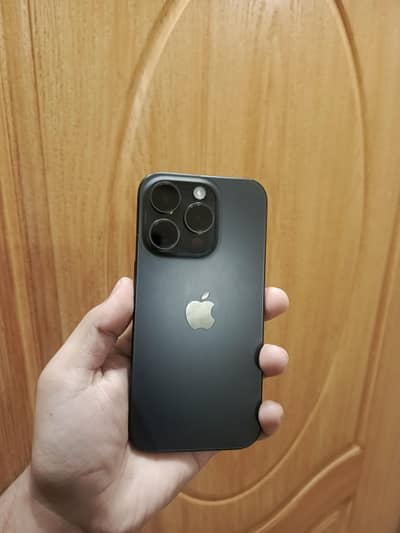 Iphone 15 Pro jv 1280Gb with Box