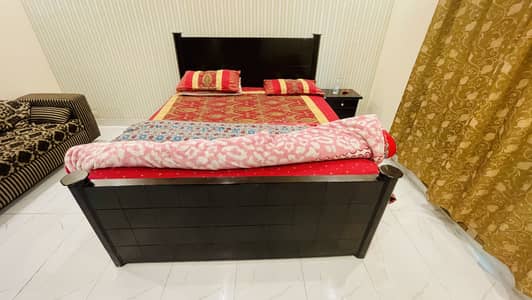 King Size Bed Strong Wooden Frame | Comfortable & Stylish