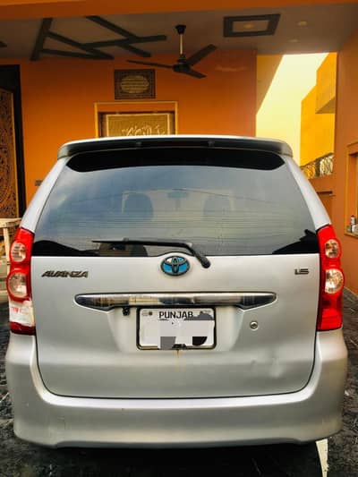 Toyota Avanza Standard 1.5
