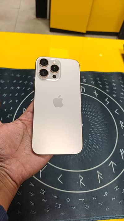 Iphone 16 pro max, Desert titanium, 256Gb