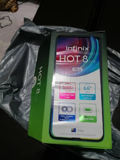 Infinix HoT 8 LITE
