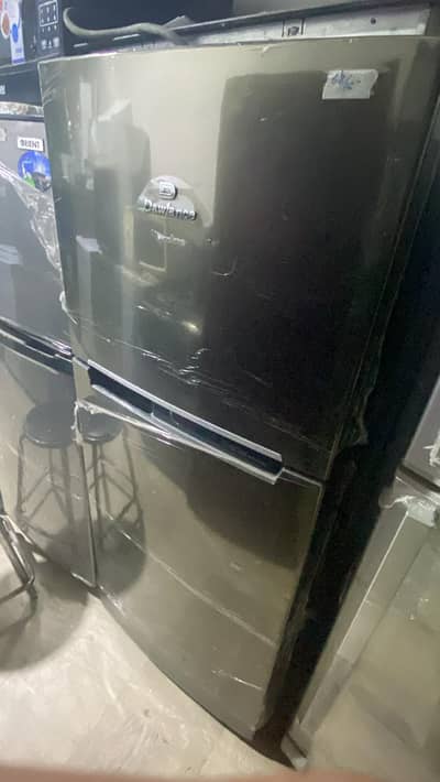 Dawlance Medium Size Refrigerator – 10/10 Condition