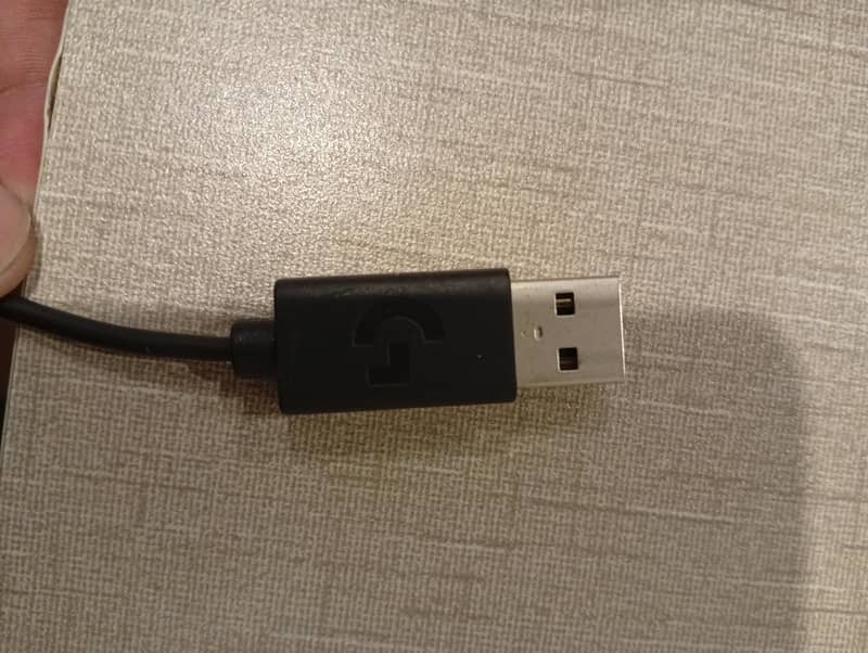 Logitech lightsync gaming mouse 3