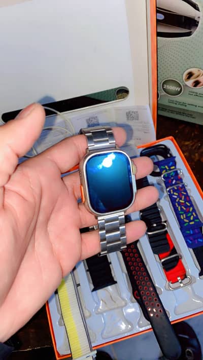 Ultra watch 12 straps wireless charger