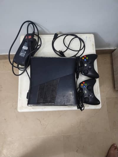 Xbox 360 slim model