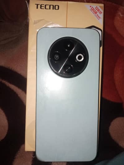 tecno spark 30 8/128 full 10/10 All okay 3/ M warrenty remaining.