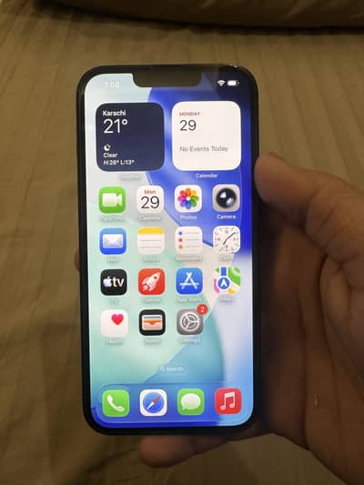 IPHONE 14 UNLOCKED 128 GB 8/10 CONDITION BH 82%