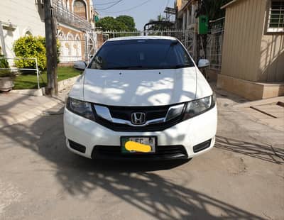 HONDA CITY 2018 MODEL WHITE TOTAL ORIGNAL PAINT