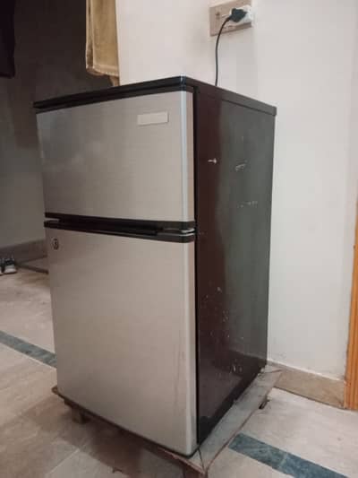 Orient Refrigerator OR-114F