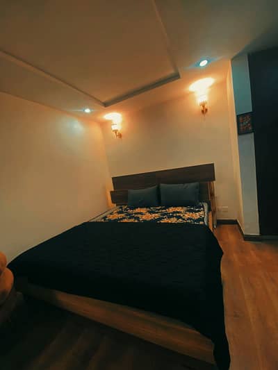 One bed apartment per day available Gulbarga green Islamabad