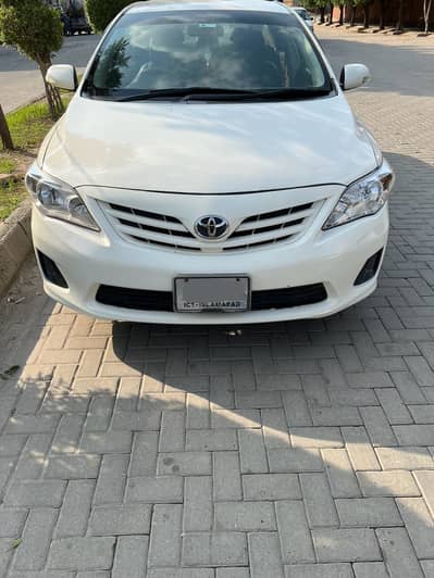 Toyota Corolla Altis 2010.