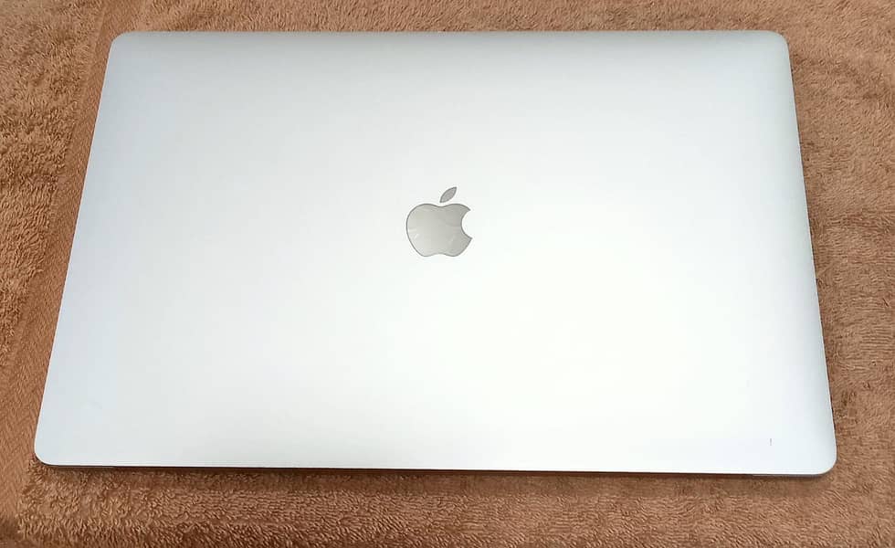 Macbook2017 0