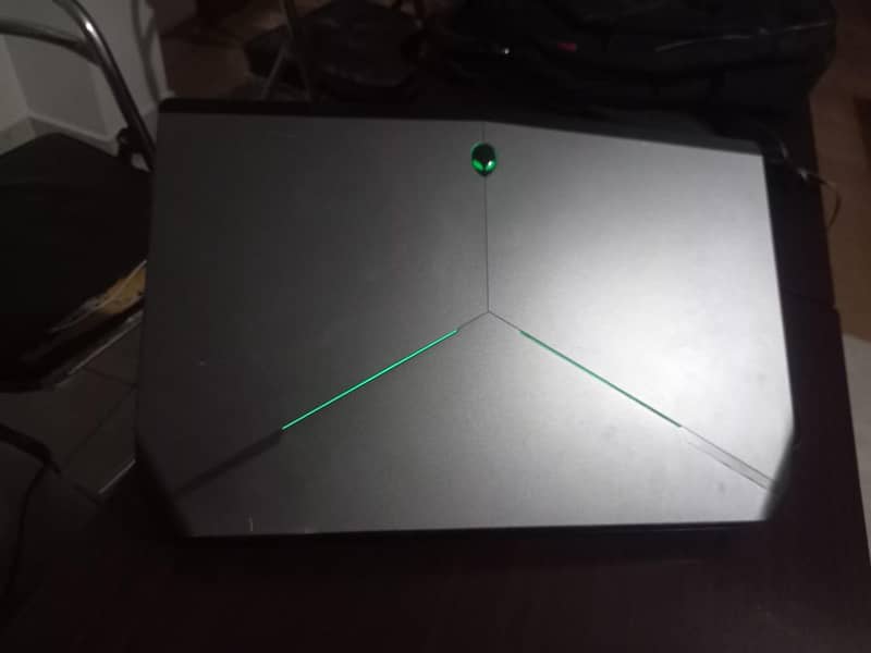 Alienware Dell 5