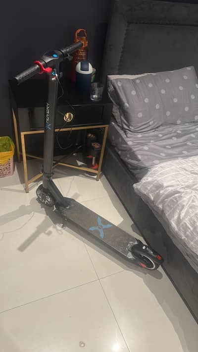 Hover 1 Eagle Electric Scooty