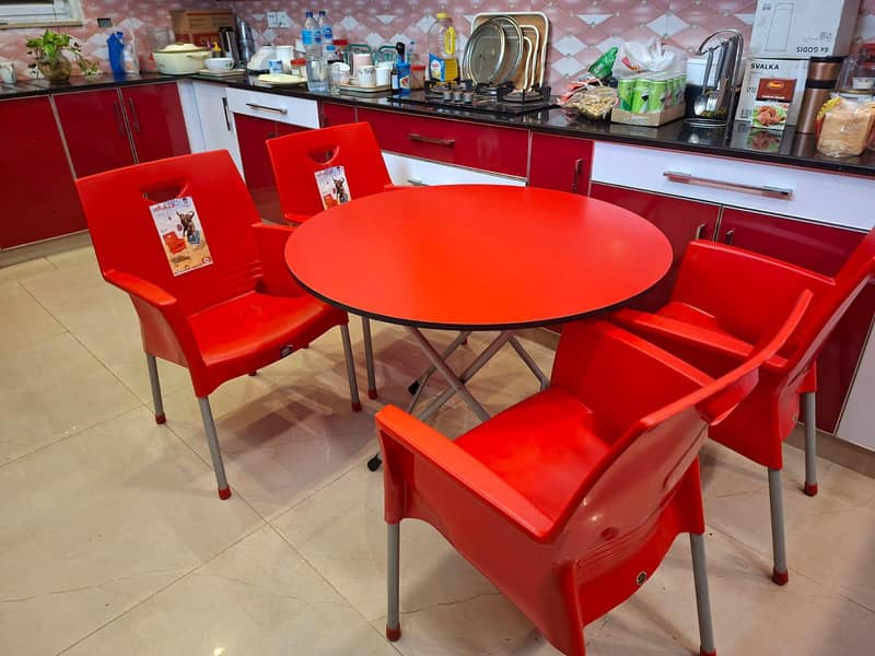 Round Dining Table set 1