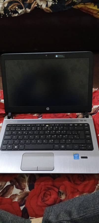 laptop i5 5th generation  laptop ka mouse work ni krta or battery ni