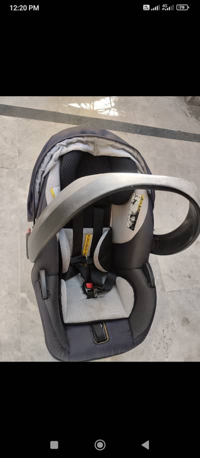 GB brand Baby car seat and fixer