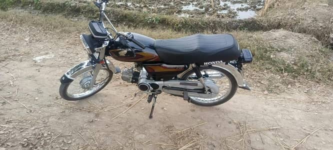 Honda CD 70 2012 model Sialkot number 03 27 35 83 3 69 my WhatsApp