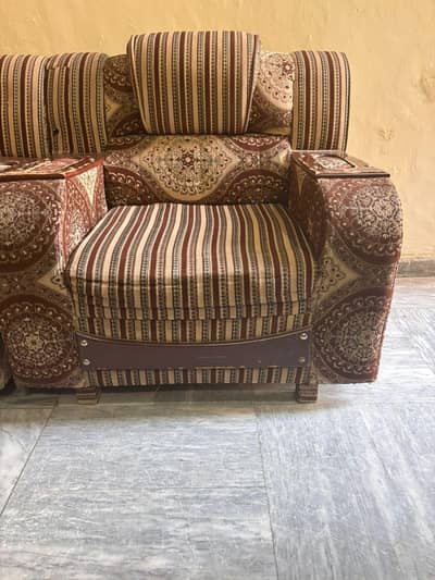 6 seater sofa, Good condition 1, 2 , 3