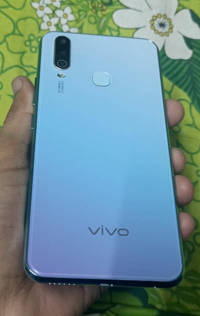 vivo y17 8/256 GB