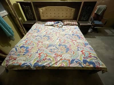 Complete Bedroom Furniture Set, Bed Set, Almirah, Dressing Table