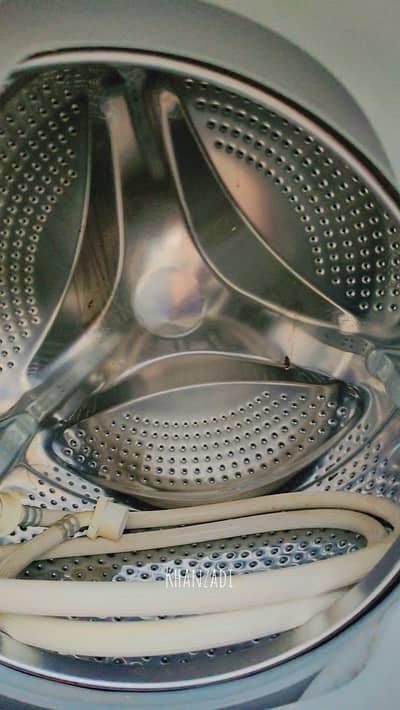 automatic washing and dryer