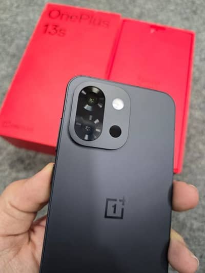 one Plus 13s 12gb 512gb