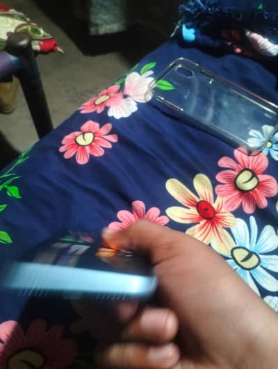 iPhone XR EXCHANGE WITH ANDROID