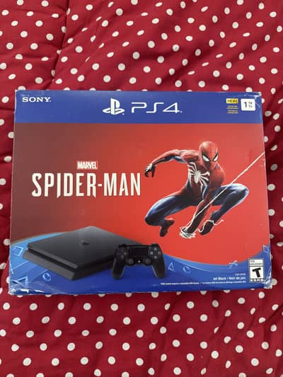 PLAYSTATION PS4 1 TERABYTE