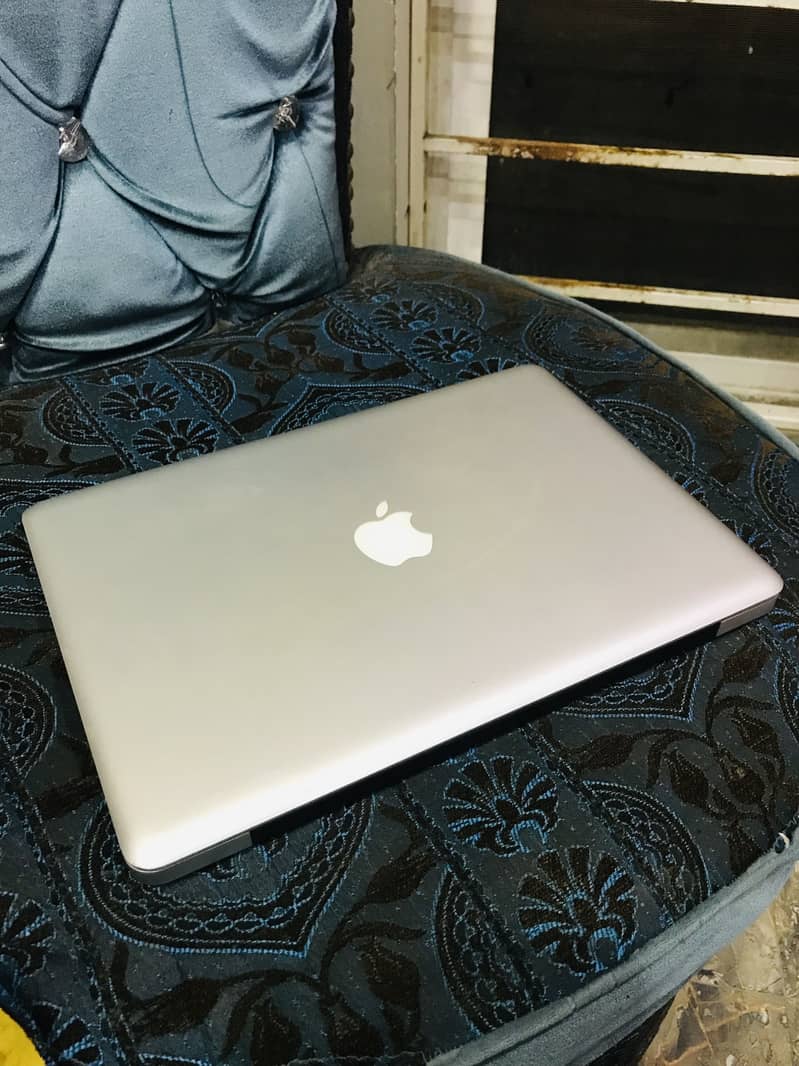 MacBook Pro 2