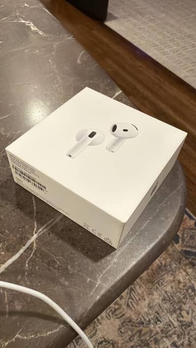 Apple Airpods 4 with ANC